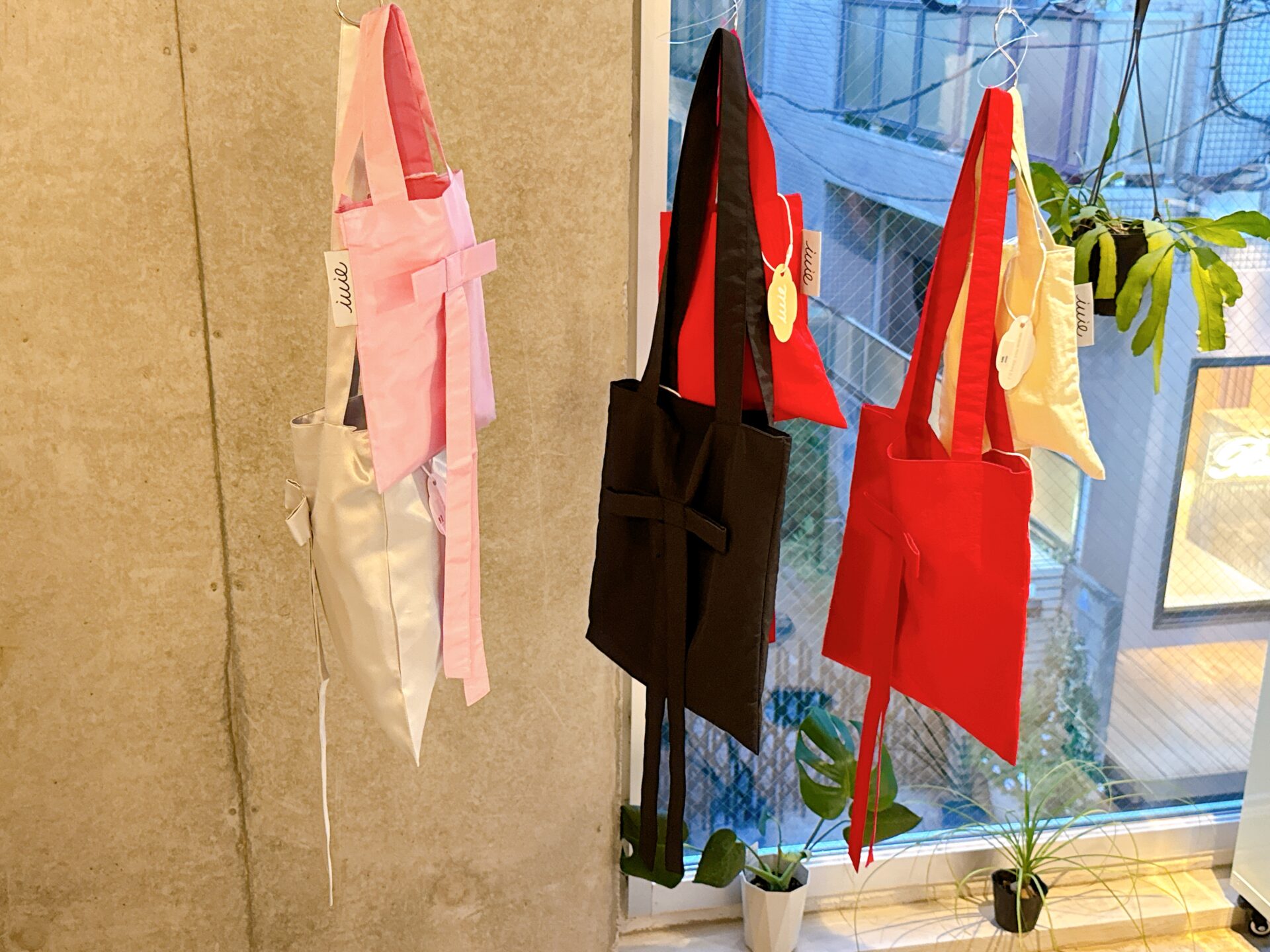 IUIE TOKYOの商品