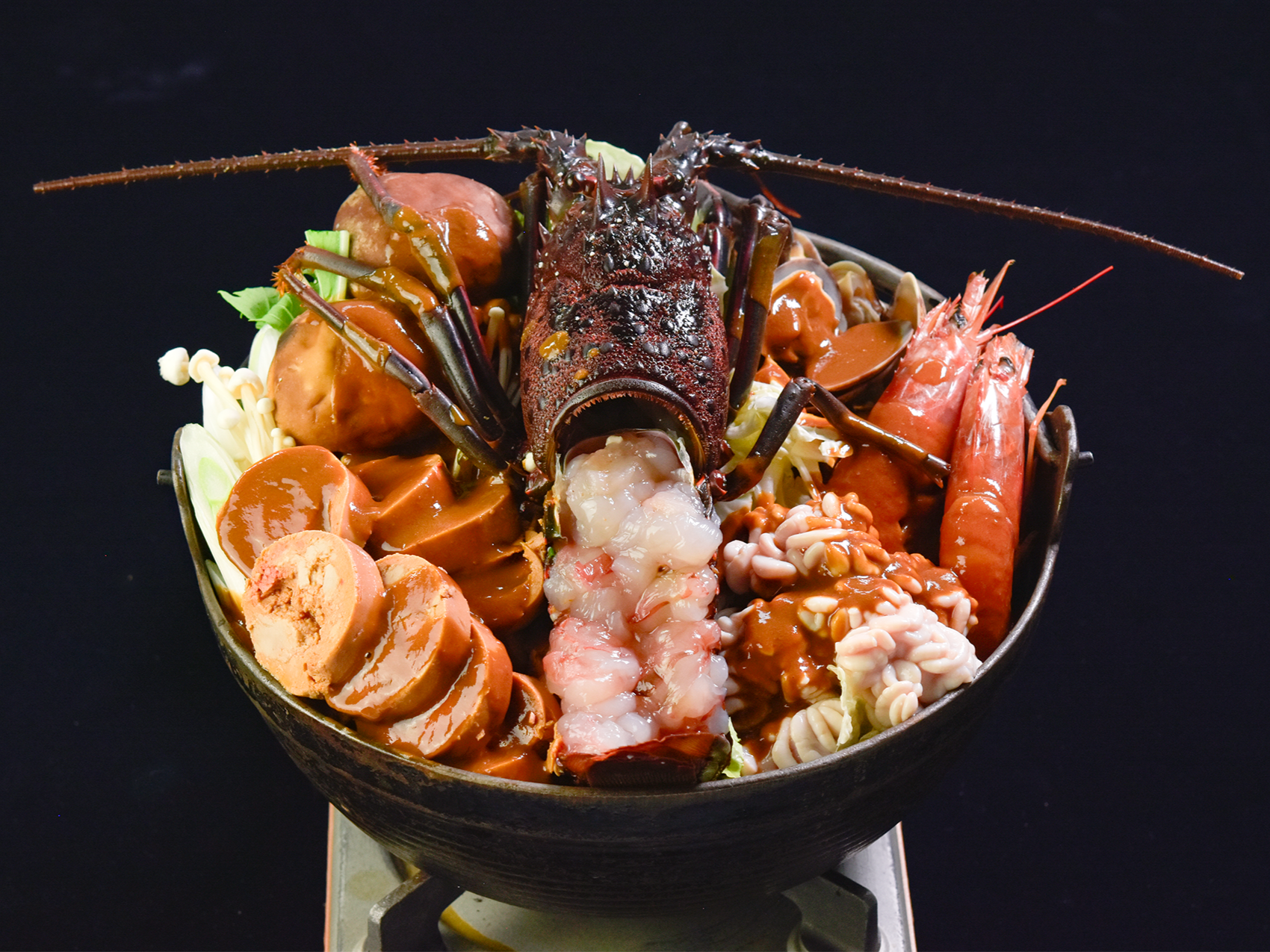 伊勢海老丸ごと痛風鍋(2人前 税込9,680円)