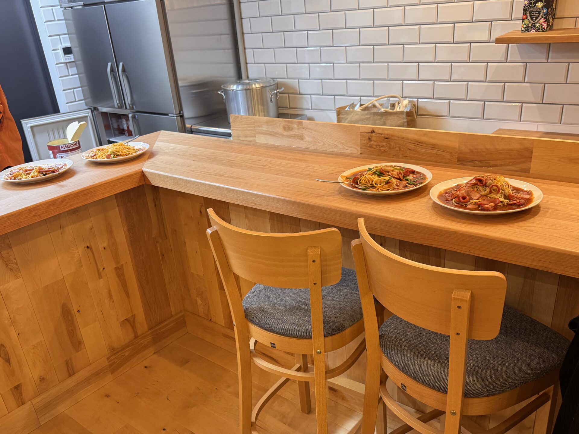 親父のあんかけパスタの店内